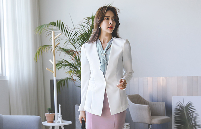 切開 スリムライン ノーカラー ジャケット