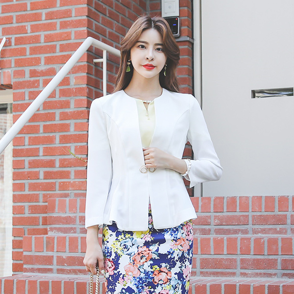 トリミング ゴールドリング バックル ノーカラー フレア ジャケット