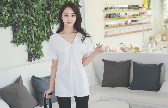 ツイストブイネックロングティーシャツ