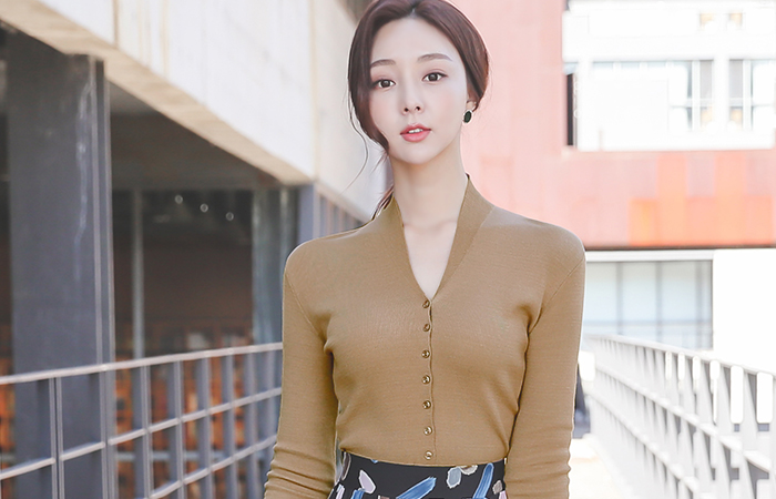 ショールカラー スリット スリーブ ボタン ニット