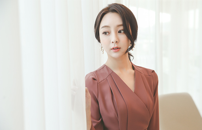 女性チューリッププリッツドレス