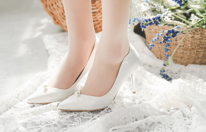 テュフライン真珠サテンパンプスヒール