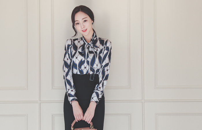 ウエーブ チェーン 繻子 スカーフ ブラウス