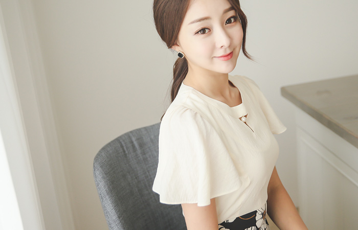 モネフラワーひらき真珠ネックドレス