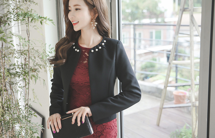 真珠トリミングシャーリングラウンドジャケット