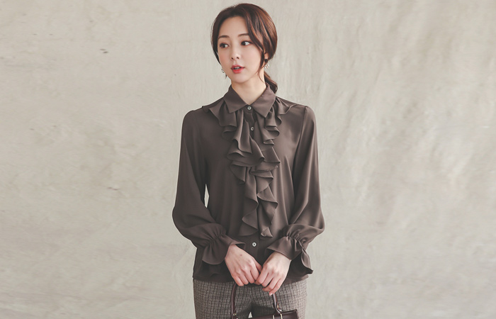 フラウンス ラッフル カフス 螺鈿ボタン ブラウス