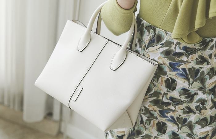 [モデル着用38次]デーリー ステッチ スクエア トートバッグ