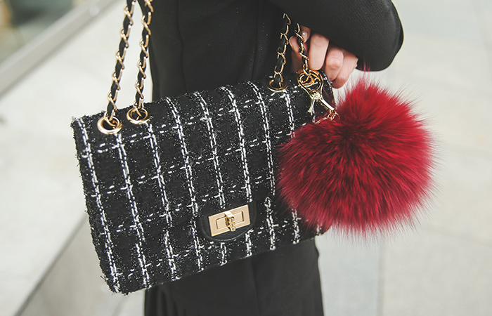 リアルフォックスビッグポンポンがキーリング