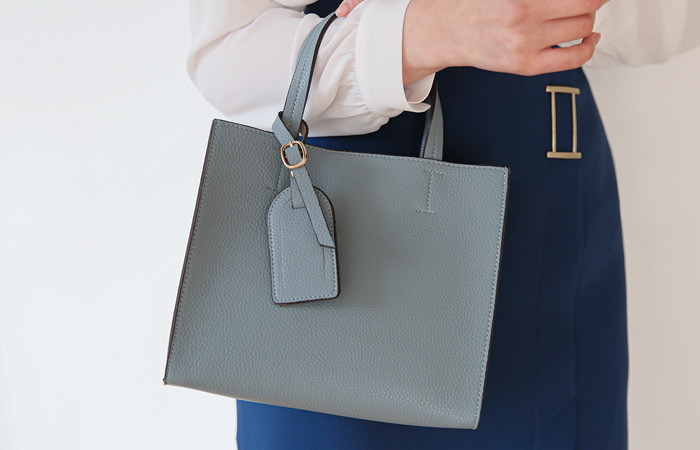 [モデル着用41次]Y スクエア カラー ミニ トートバッグ