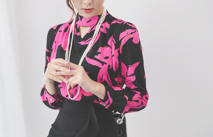 ロージー 切開 シャーリングネック ブラウス