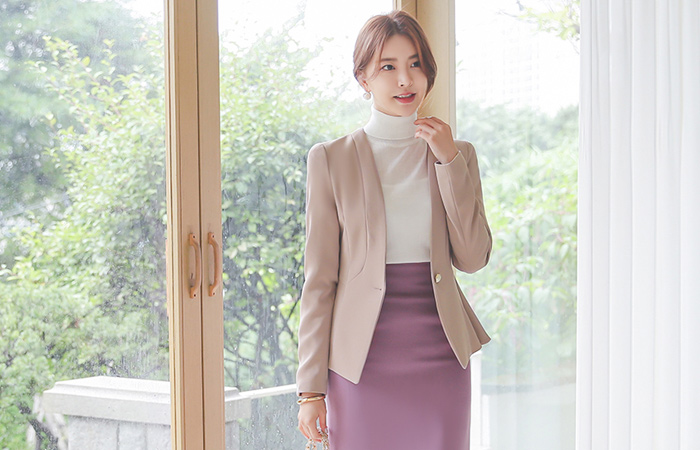 White 真珠ボタン 切開ライン ペプラム ジャケット