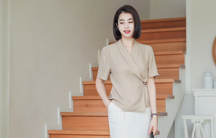 モダンショールカラーラップブラウス