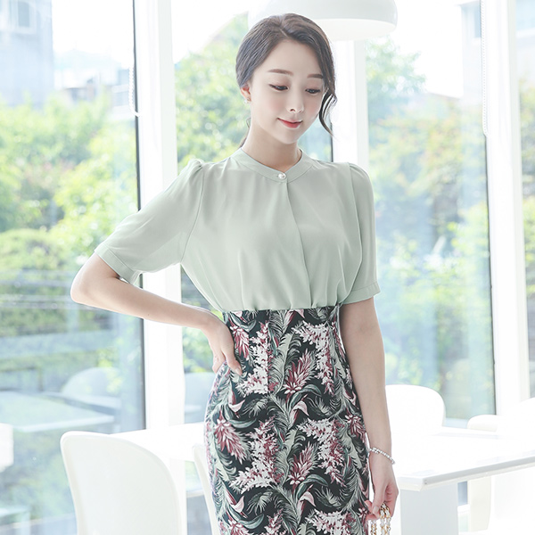 ポールデッドパールボタンブラウス（半袖）