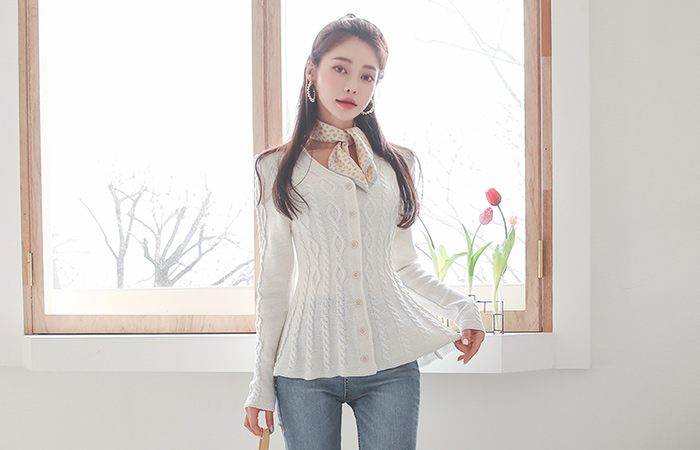 ねじる グリッターニット フレア ベルティード ブイネック カーディガン