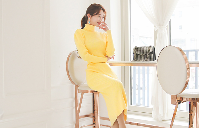 エッジ シャーリング パフ袖 コール天 とっくりえり ニットワンピース