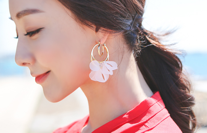 ハワイアン ワイド 花弁 イヤリング