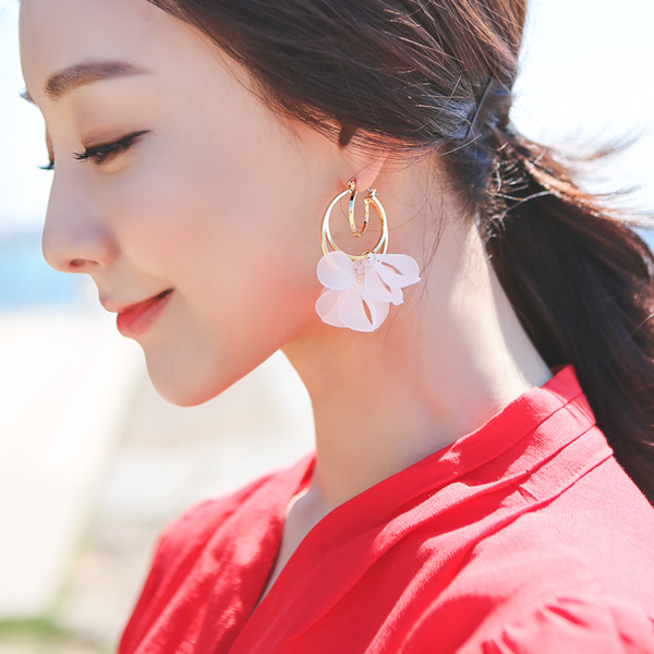 ハワイアン ワイド 花弁 イヤリング