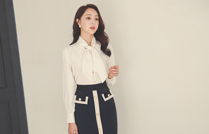 ショールカラー タイ ゴールドボタン シャーリング ブラウスⅡ