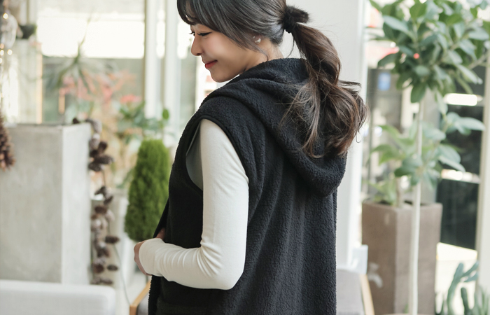 ベーシックフリースロングフードベスト