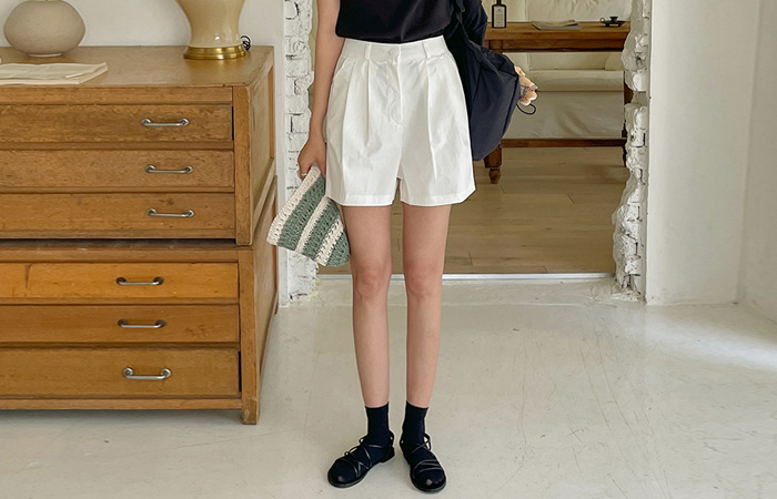 T コットン ダブル ピンタック ミニマル ハーフ パンツ