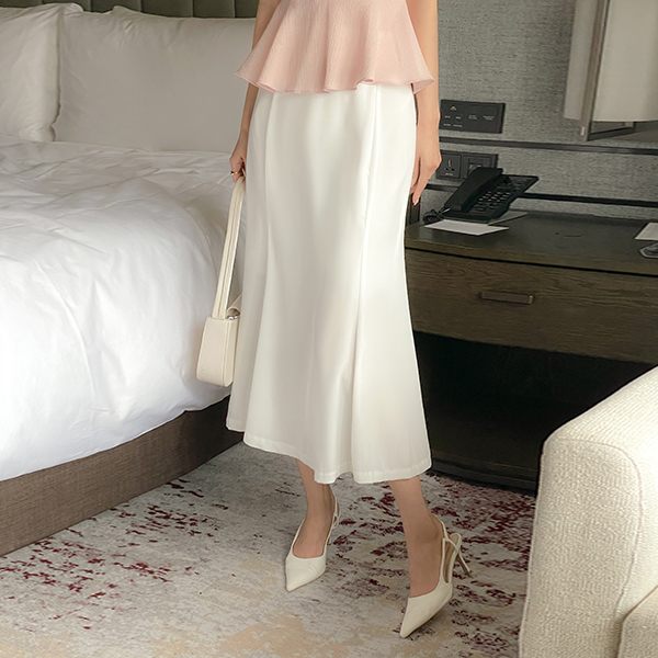 クール 着心地のいい シルキー マーメイド 後面バンド スカート
