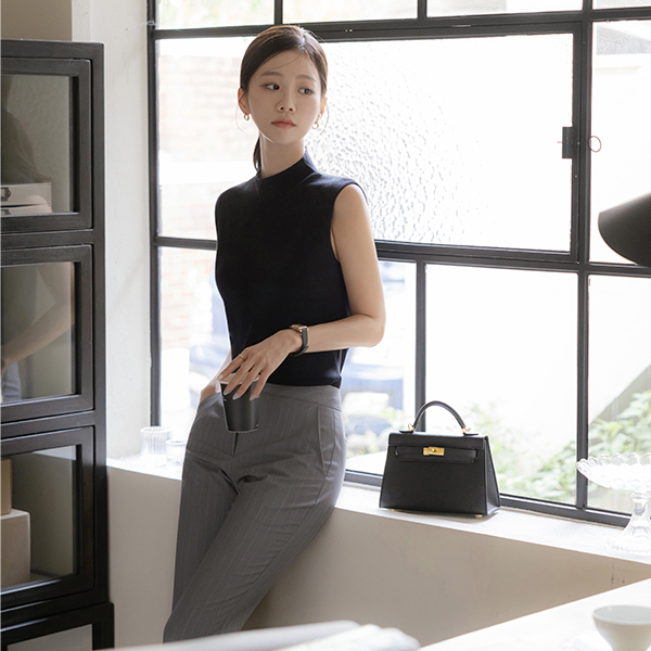 セミハイネック 基本 袖なし ニット