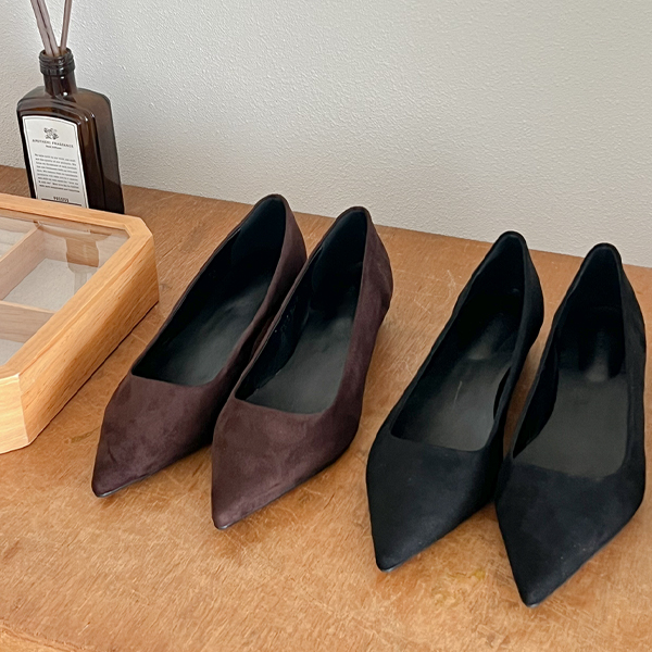 ぽかぽかした スエード スティレット ミドル ヒール