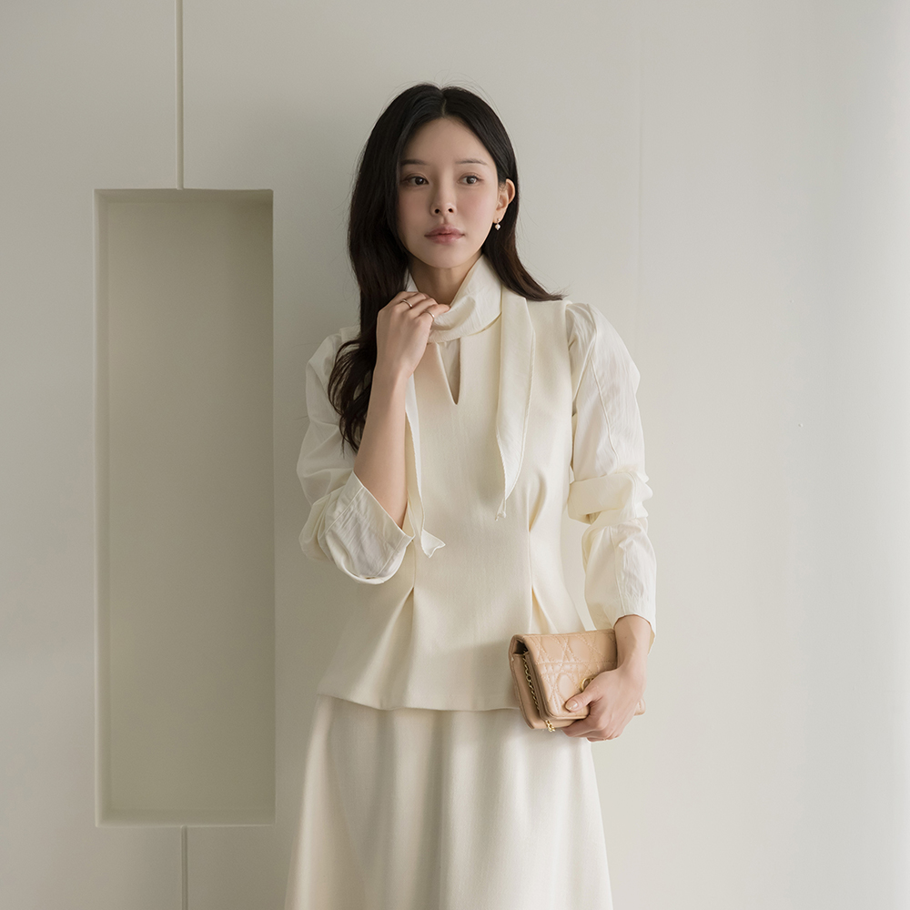 アンナ ウール 起毛 ベスト Set-up ブラウス(+ベルト)