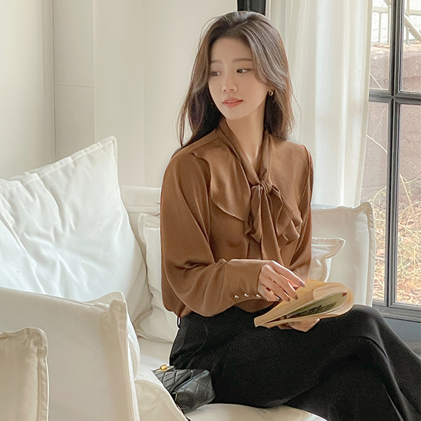 エレガンス フリル サテン タイネック ブラウス