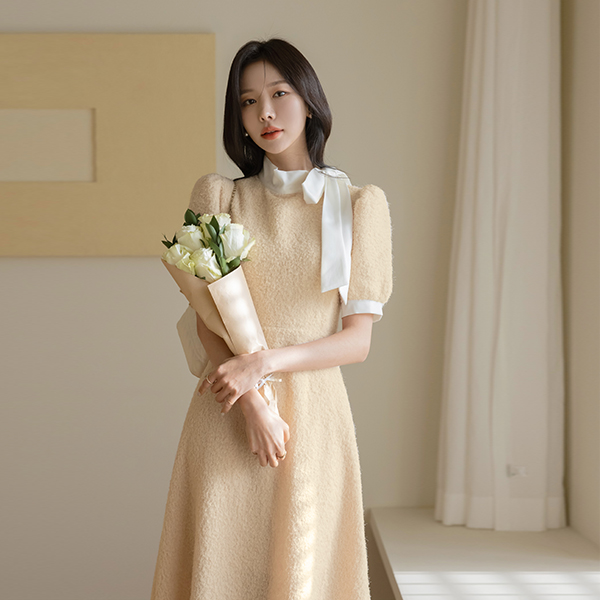 グリッター パフ 袖 タイネック ワンピース