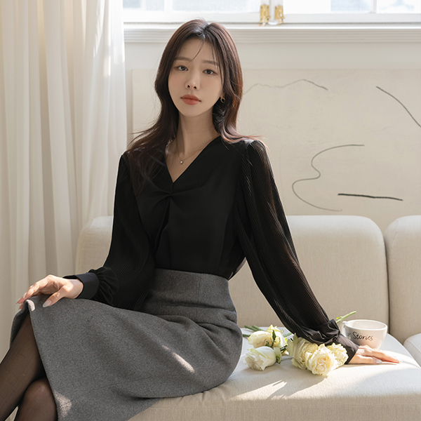 주니 ブイネック シャーリング しわ 袖 ブラウス