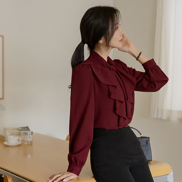 ホリー デー ラッフル ブラウス