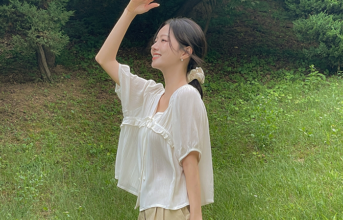 ラブリー プリーツ フリル 切開 リボン ブラウス