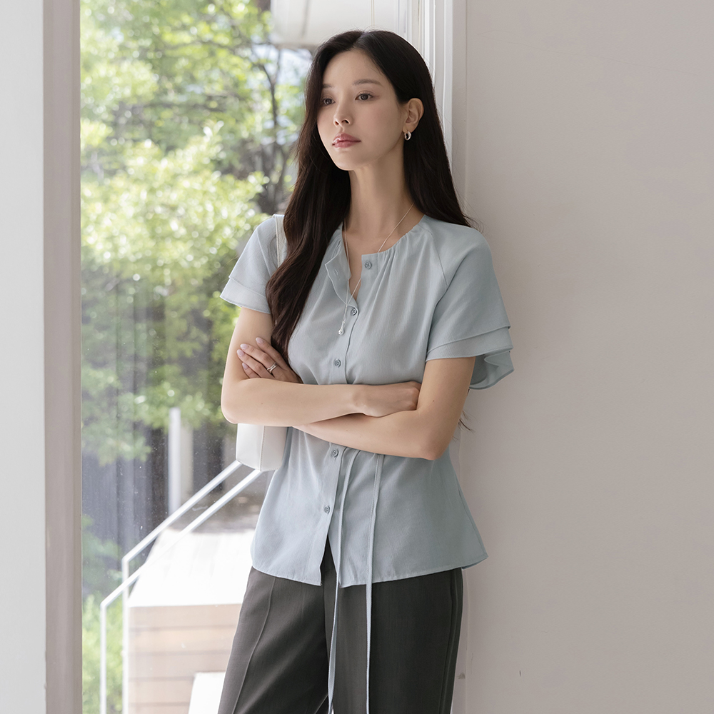 ノーブル シャーリングネック 二重 パピヨンスリープ ブラウス(+ベルト)