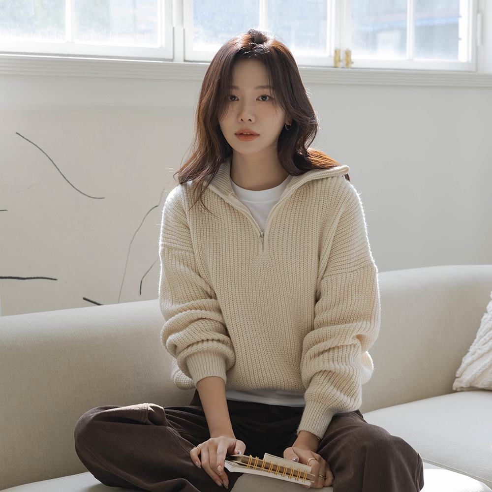 ハイネック ハーフ ジップアップ 分厚い ニット