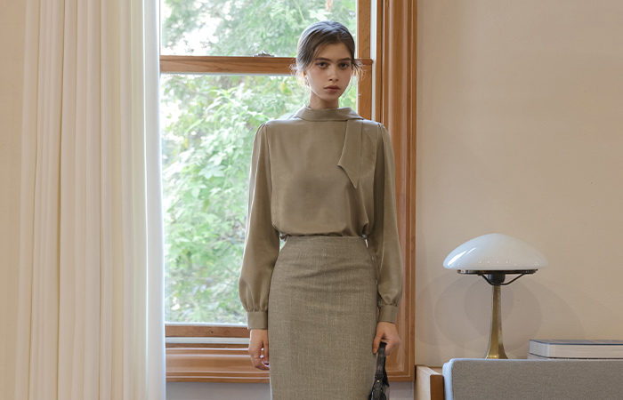 スカーフネック ベルベット ブラウス