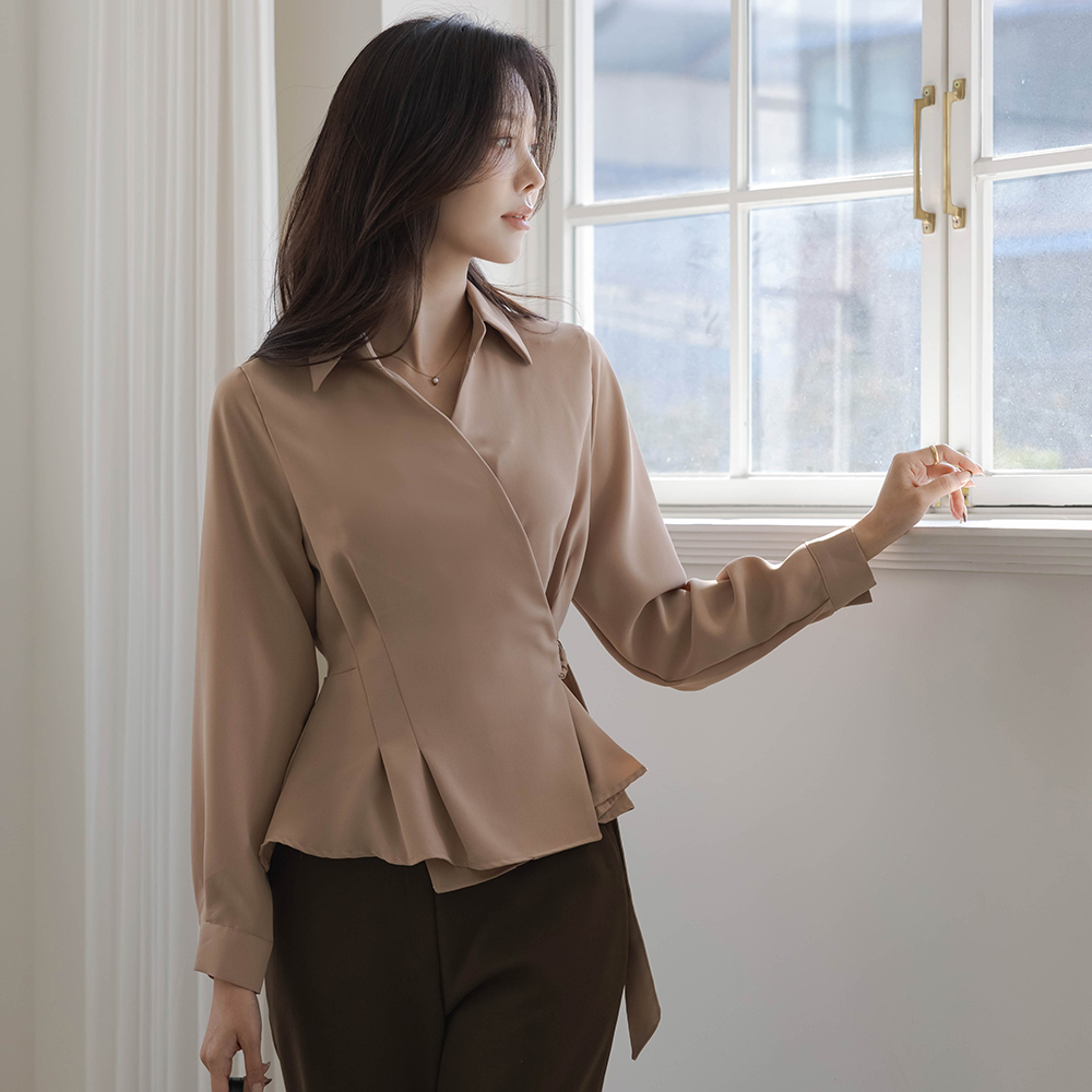 カラーネック Dリング ラップ ベルト ブラウス