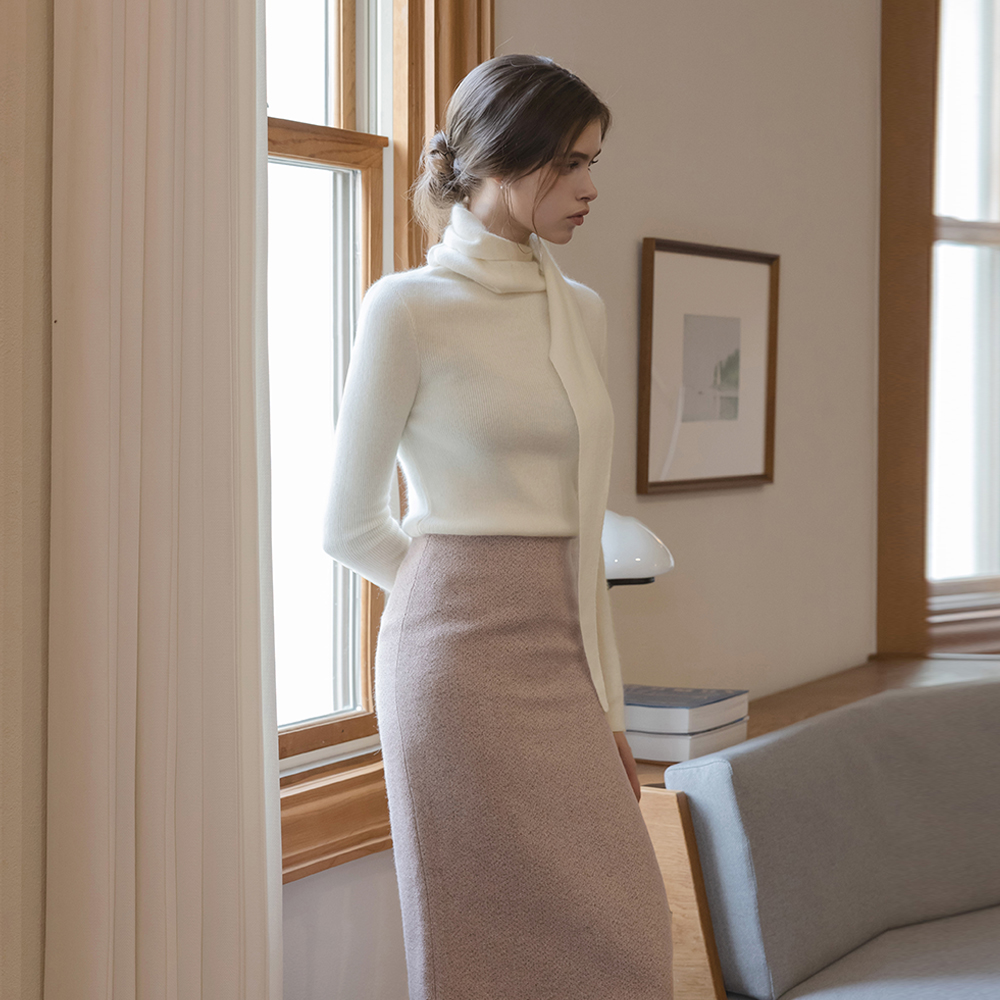 フェミニン スカーフネック ラクーン&ウール ニット