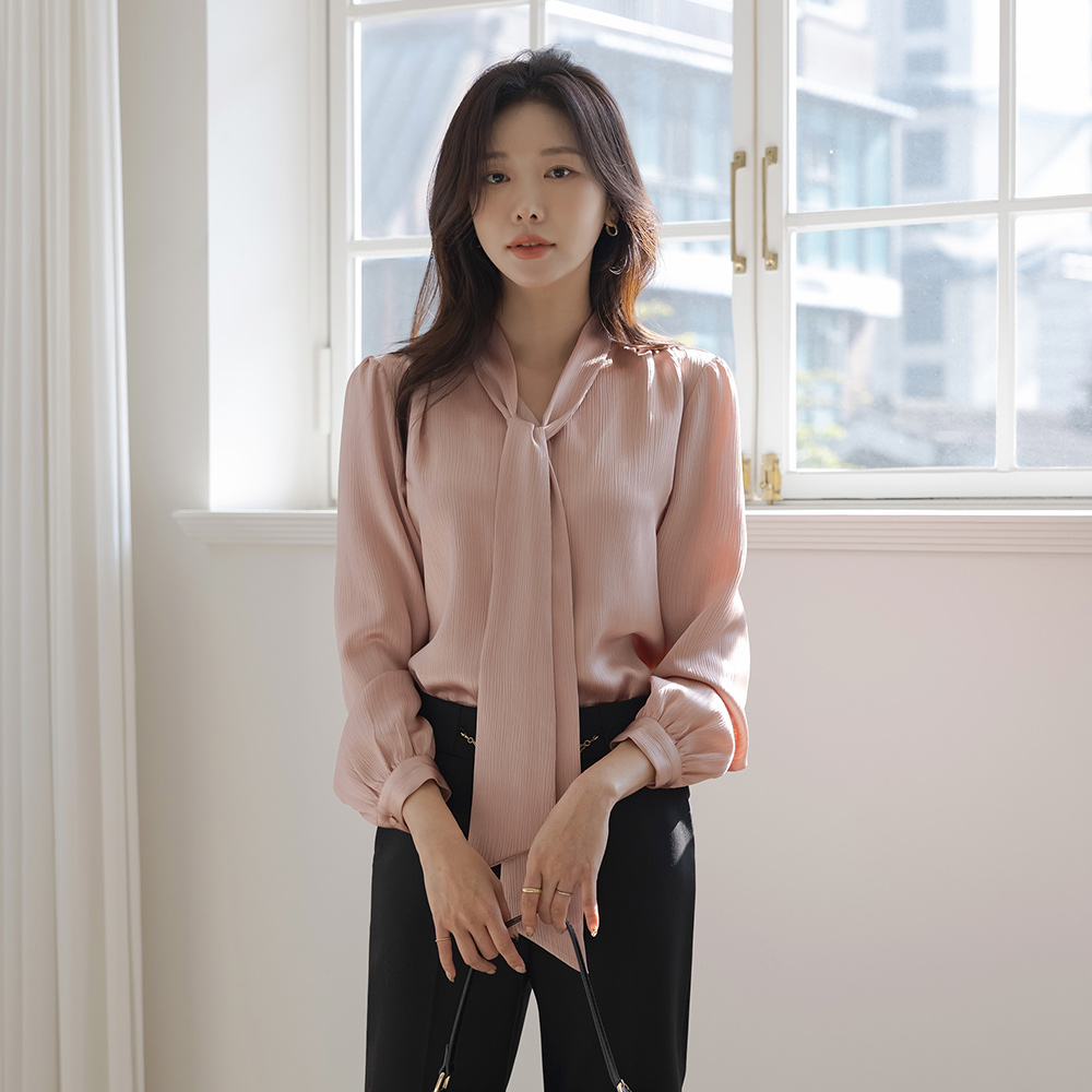 ローズ シルキー サテン タイネック リンクル ブラウス