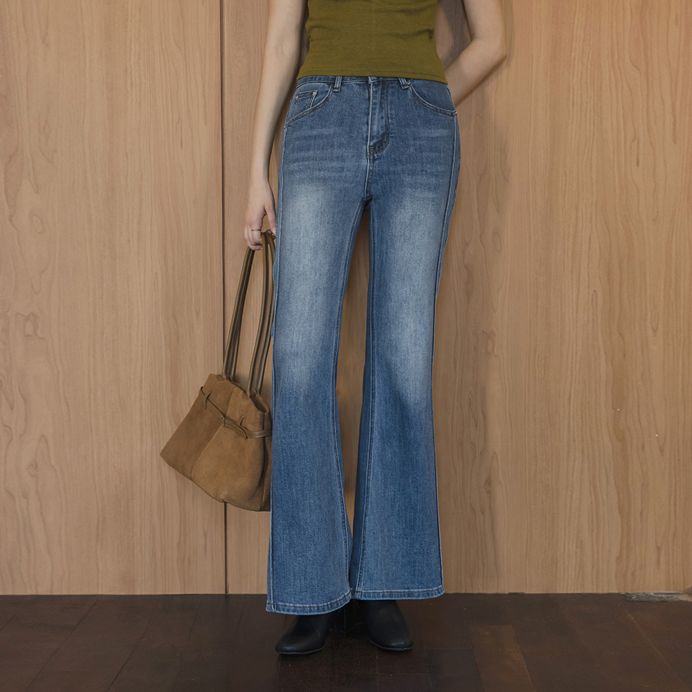 切開 ライン 弾力 ブーツカット パンツ