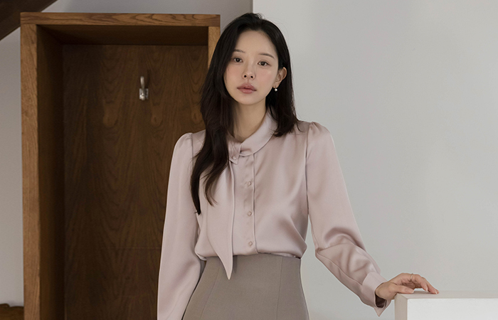 サテン スカーフネック ブラウス