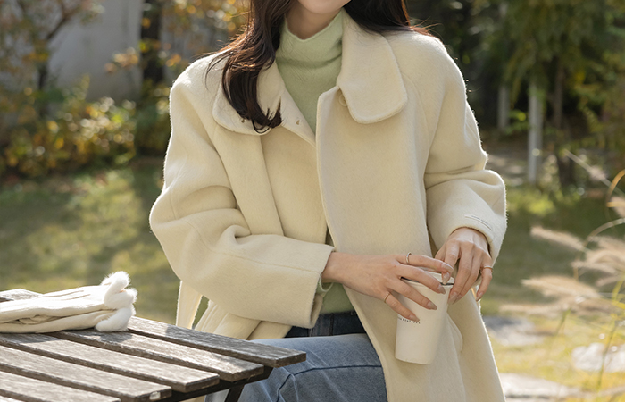 ウール100% ハンドメード ハーフ コート(+ベルト)