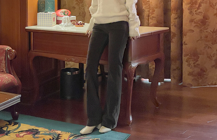 コーデュロイ スリム ブーツカット 起毛 弾力 パンツ