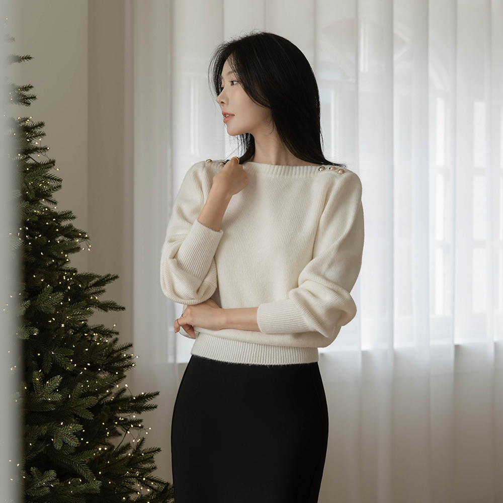 ボートネック トゥインクル ゴールドボタン ニット