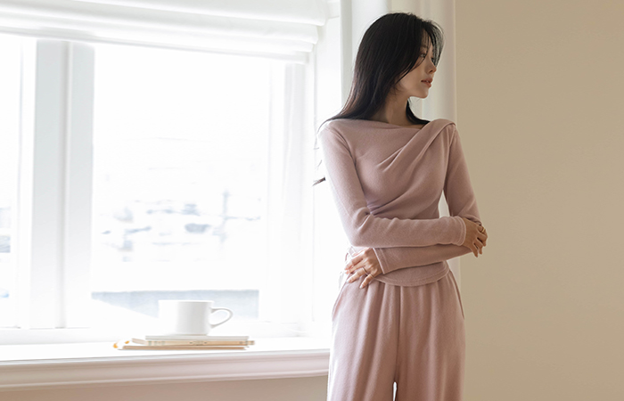 ぽかぽかした 겉기모 ドレープ ティーシャツ&パンツ SET