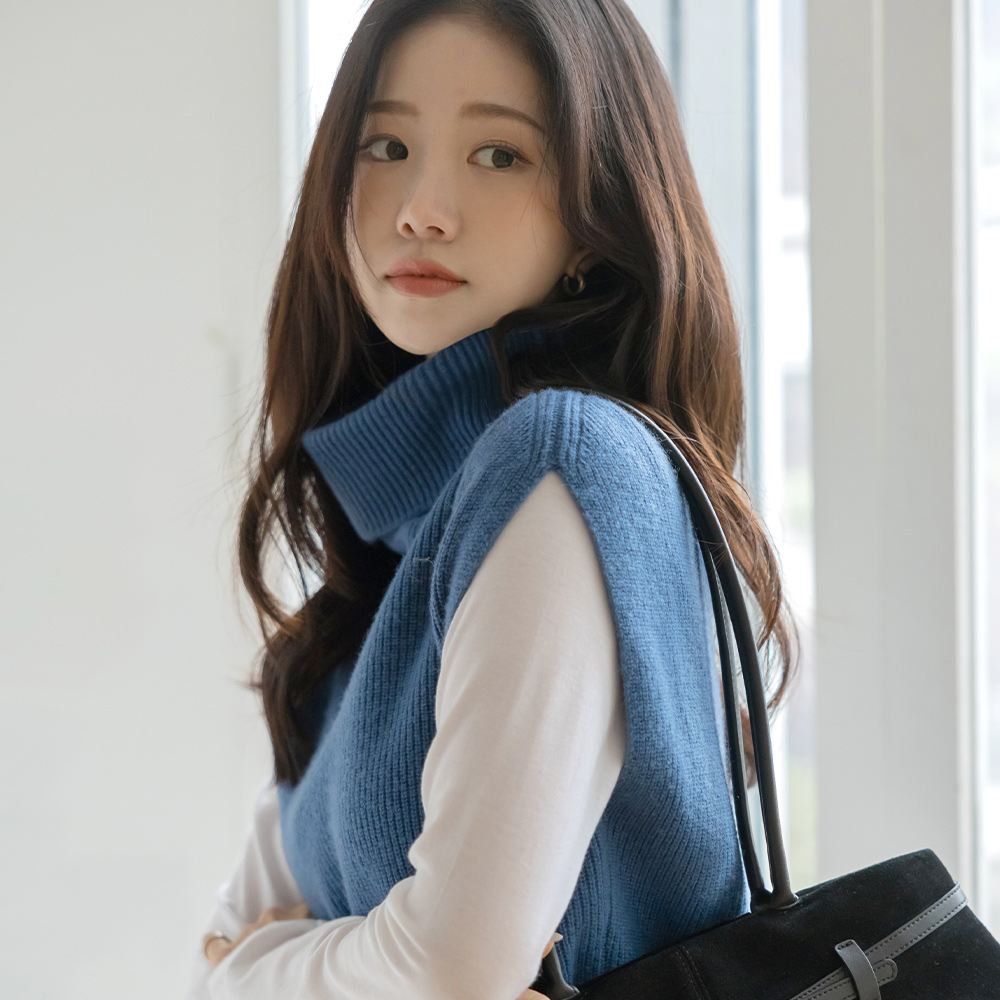 ウール100% ハイネック はち ニット ベスト