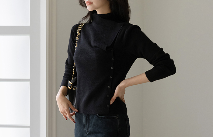 斜線 アンバランス ボタン ウール セミハイネック ニット