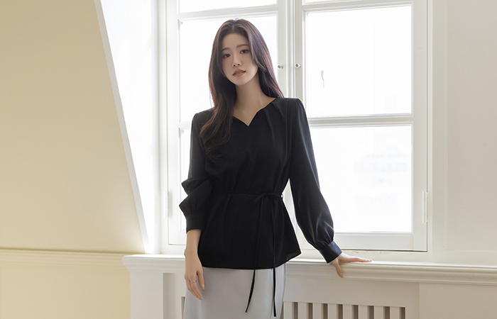 切開ネック ピンタック ブラウス(+ベルト)