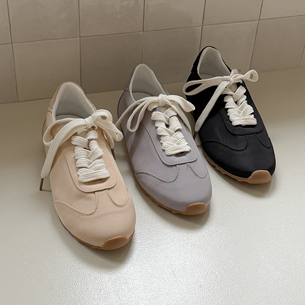 快適さ 着心地のいい スニーカー