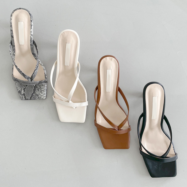 ダブル ストラップ フリップ・フロップ スクエア クッション スリッパヒール